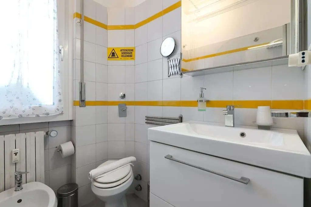 Primopiano - Clitumno Apartment Milan